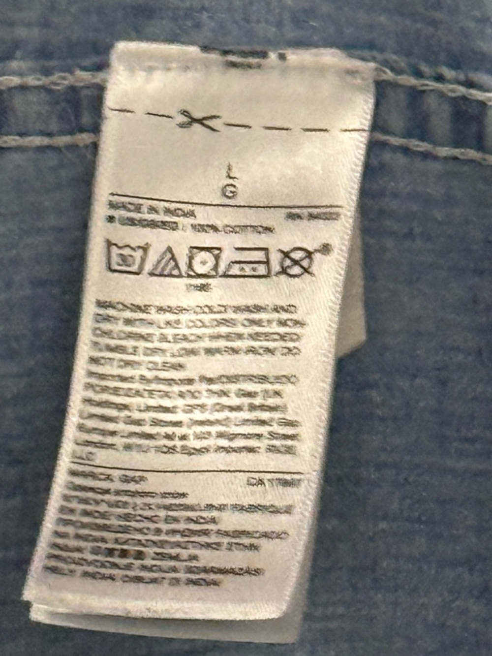 GAP Light Blue Denim Button-Down Shirt - Picture 4 of 5